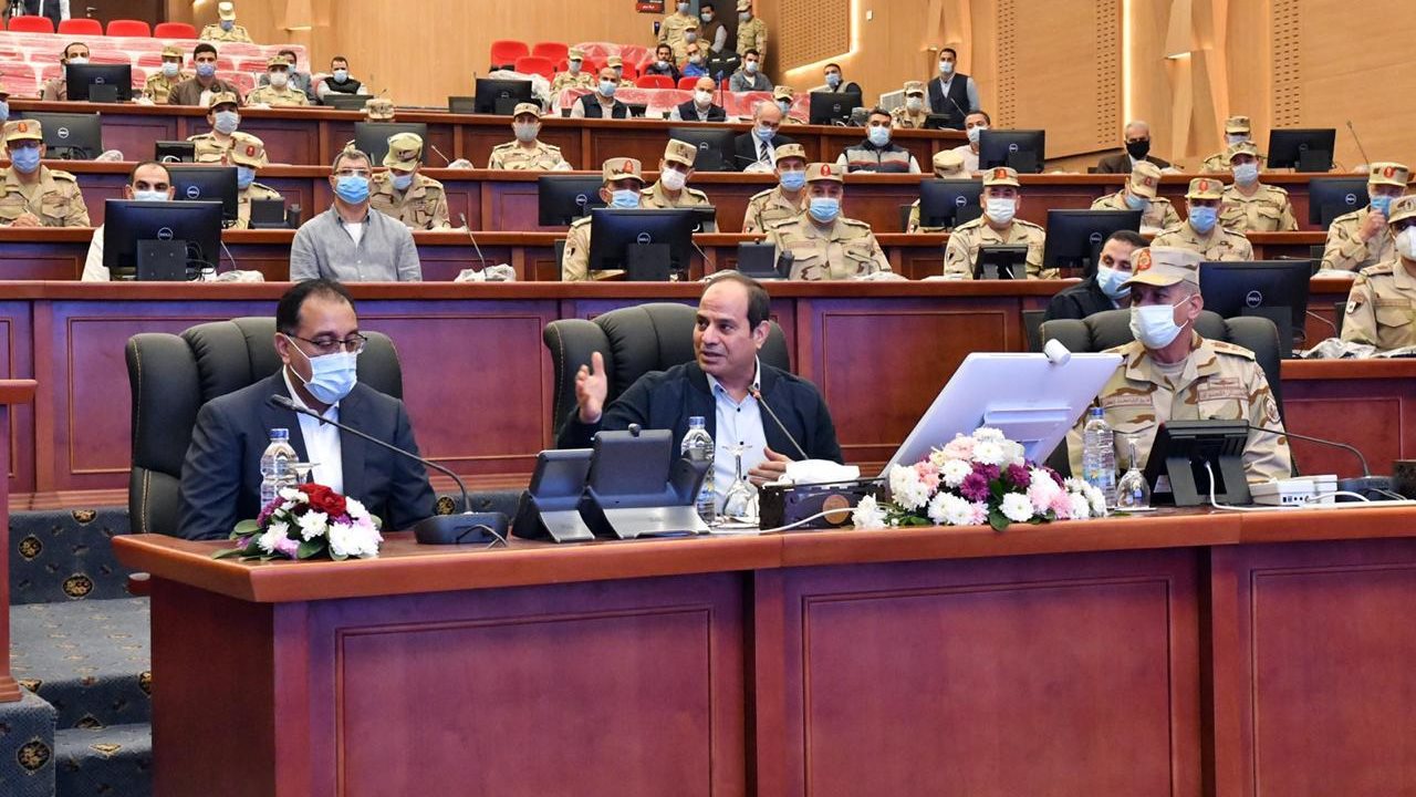 الرئيس السيسي خلال زيارته للقيادة الاستراتيجية - أرشيفية