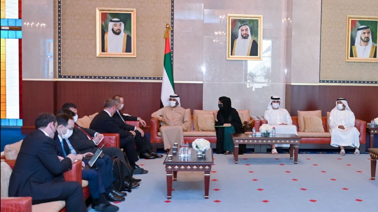 حاكم دبي يلتقي وزير الخارجية التركي حاكم دبي يلتقي وزير الخارجية التركي