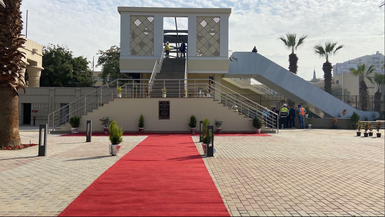 جامعة عين شمس 