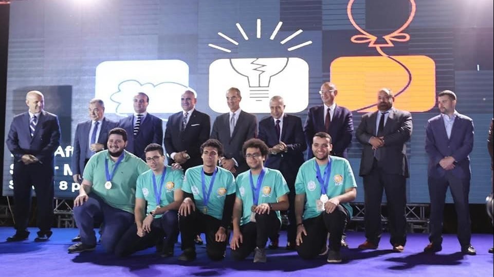 جامعة عين شمس 