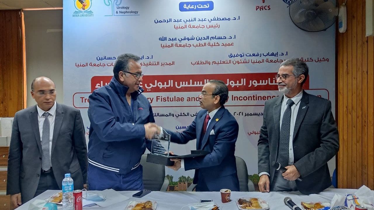 ورشة قسم المسالك البولية بطب المنيا 