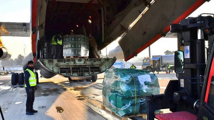 جانب من المساعدات 