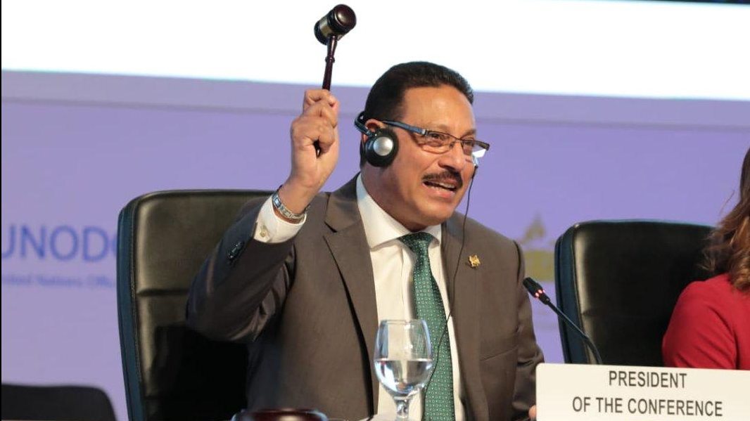 الوزير حسن عبدالشافي رئيس هيئة الرقابة الإدارية