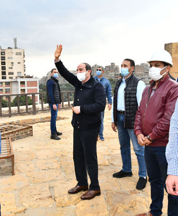 الرئيس السيسي يتفقد مشروع تطوير القاهرة التاريخية