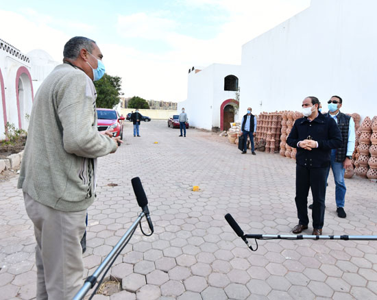 الرئيس السيسي يتفقد مشروع تطوير القاهرة التاريخية