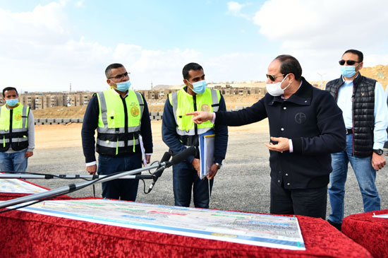 الرئيس السيسي يتفقد مشروع تطوير القاهرة التاريخية