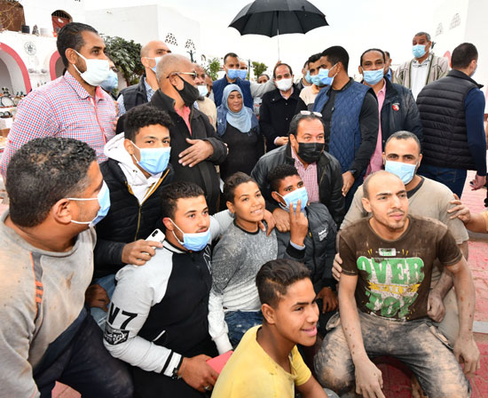 الرئيس السيسي يتفقد مشروع تطوير القاهرة التاريخية