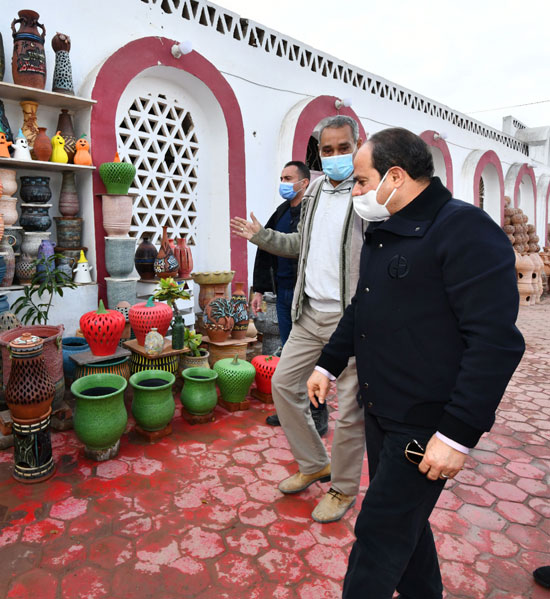 الرئيس السيسي يتفقد مشروع تطوير القاهرة التاريخية