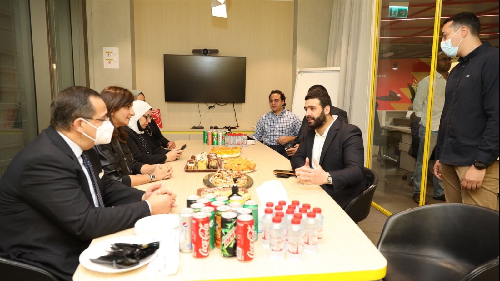 وزيرة الهجرة 