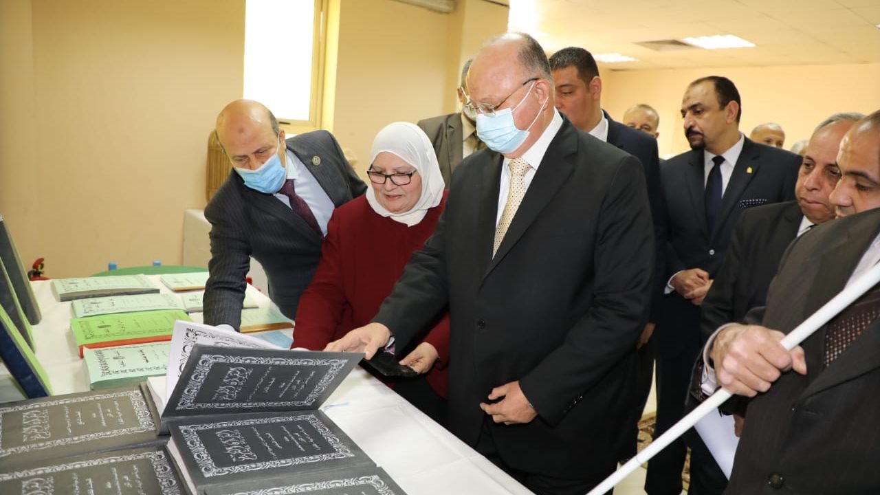 محافظ القاهرة خلال الافتتاح
