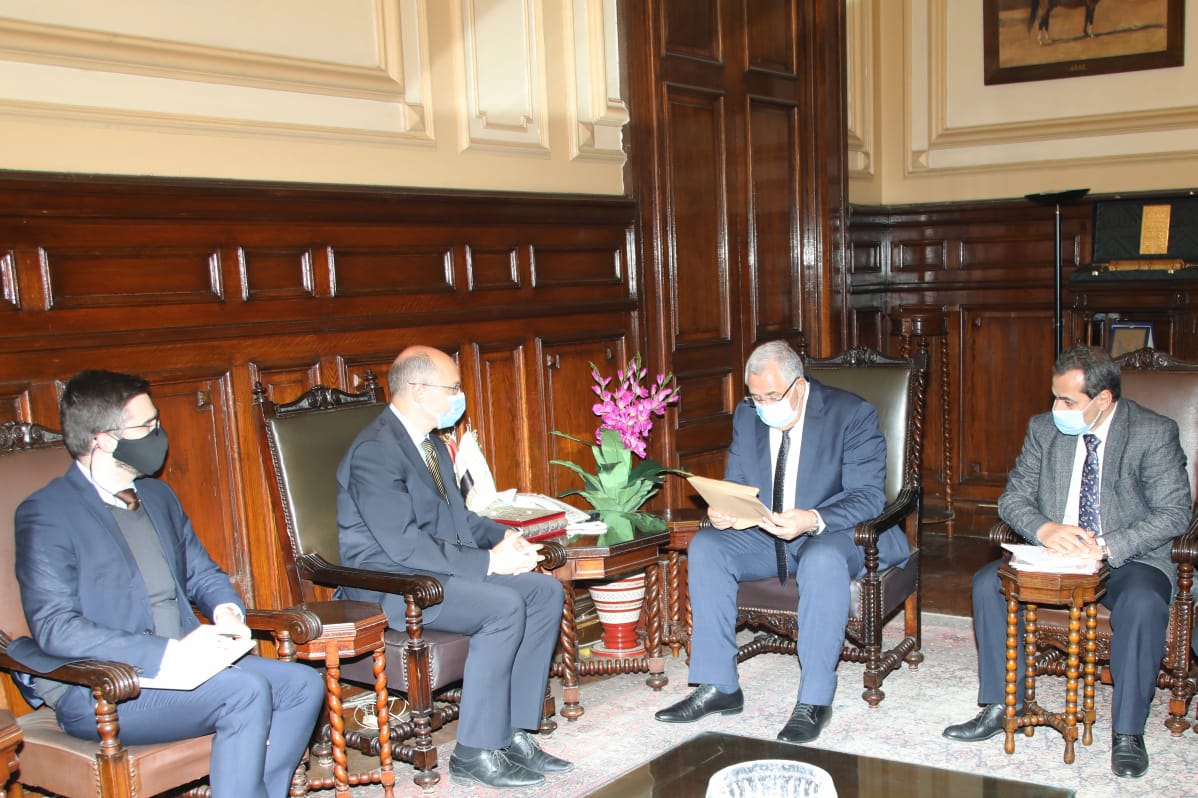 وزير الزراعة والسفير المجري