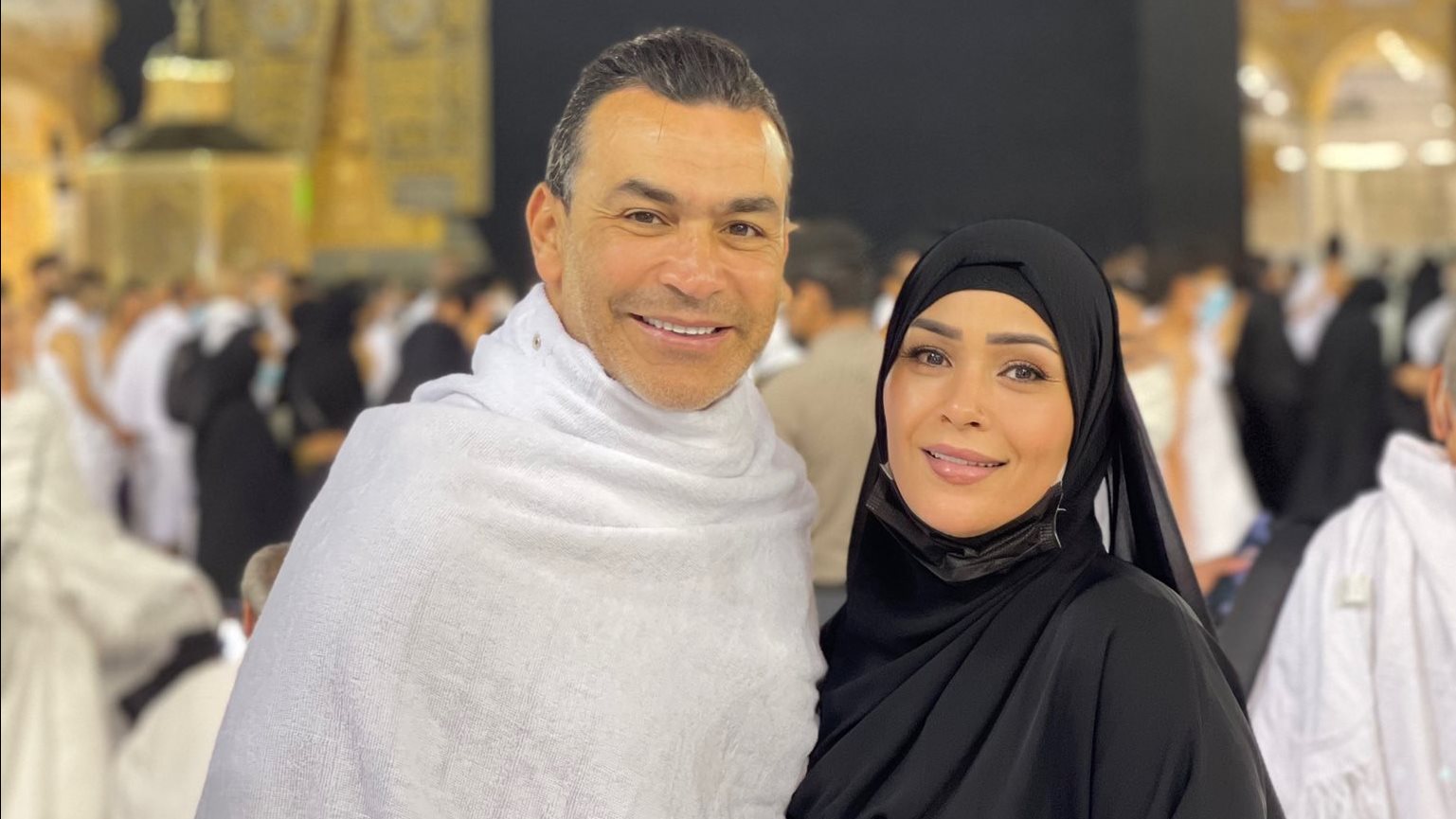 عصام الحضري وزوجته