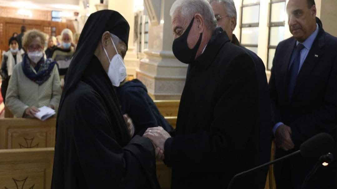 المحافظ في الكنيسة 