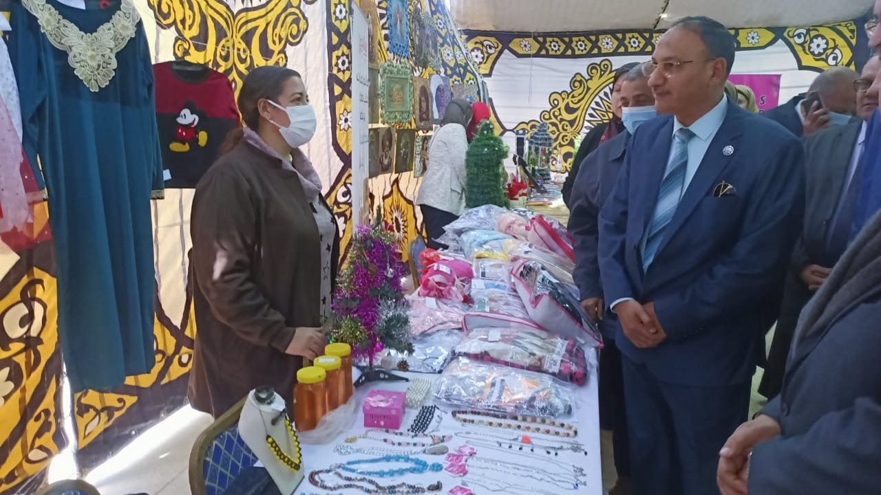 خلال الافتتاح 