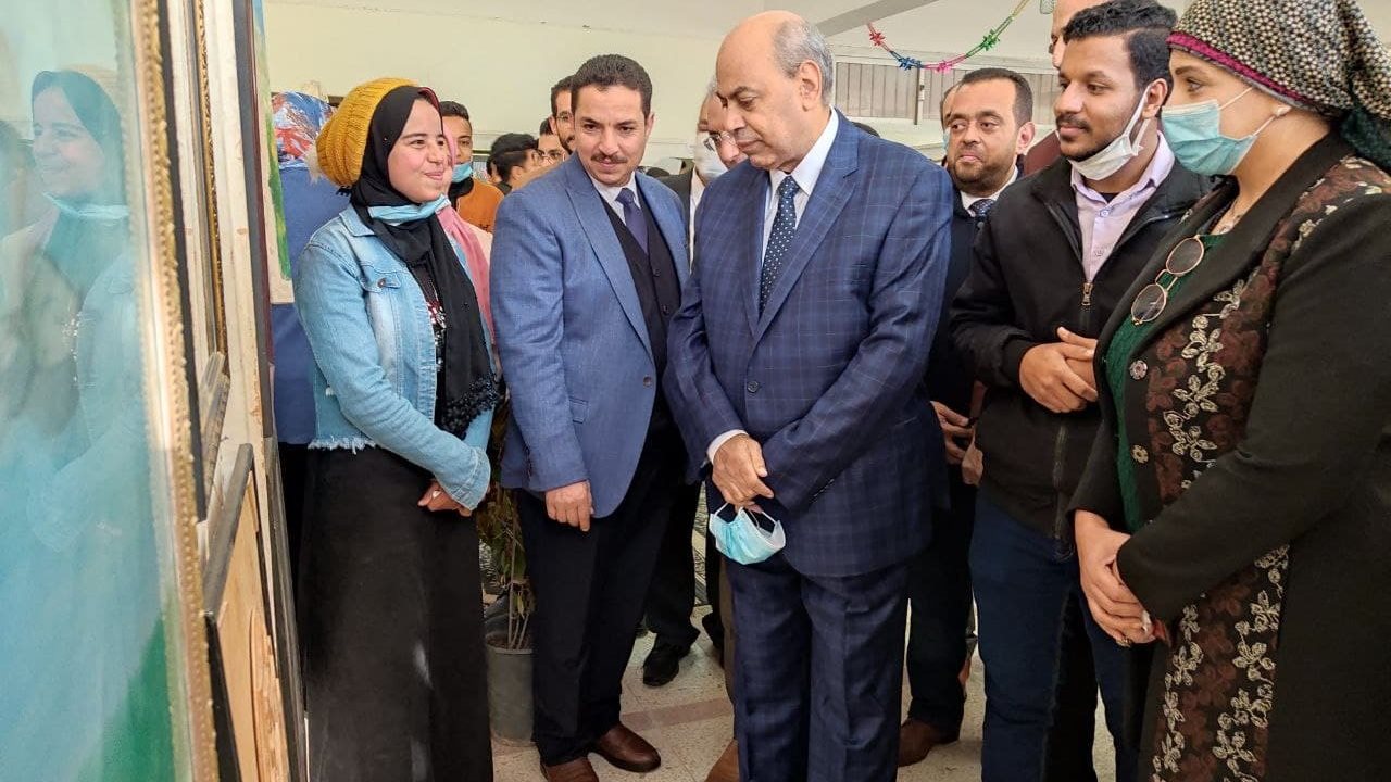 معرض الفنون التشكيلية لطلاب جامعة المنيا 