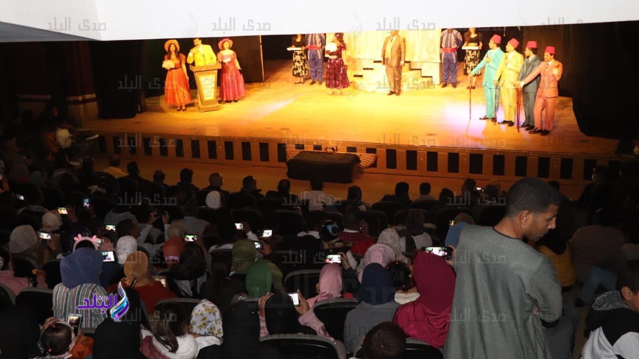 العرض المسرحي حلم جميل بثقافة الأقصر