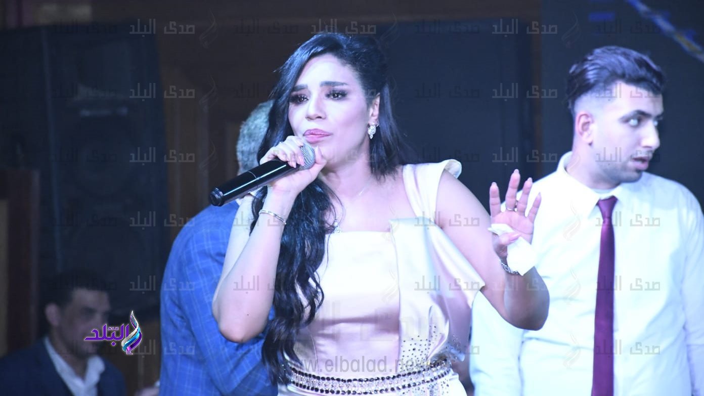 المطربة أمينة 