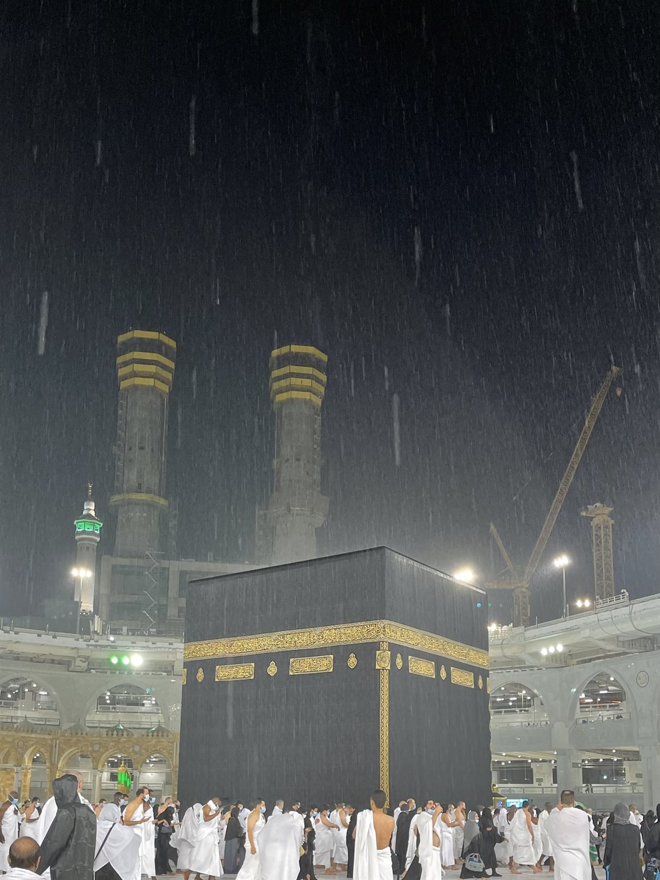 أمطار على المسجد الحرام