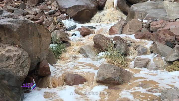 مناظر خلابة.. الثلوج تغطي مدينة دهب