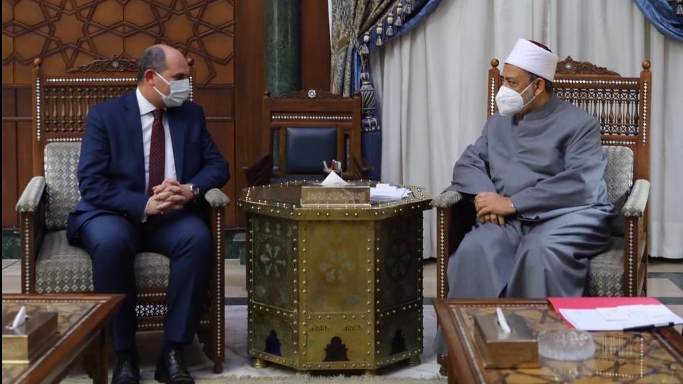شيخ الأزهر يستقبل السفير المصري لدى تشاد 