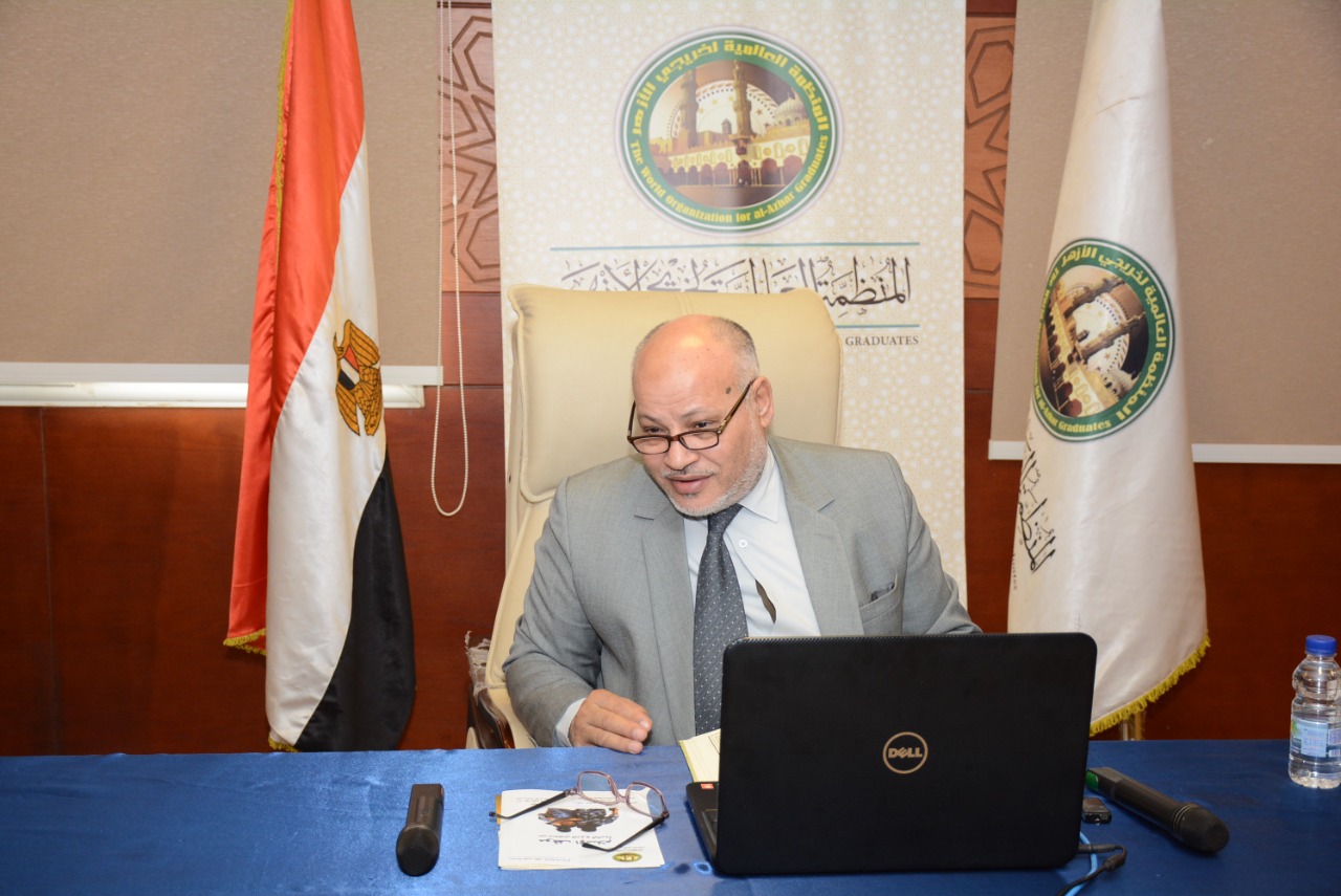 الدكتور إبراهيم الهدهد