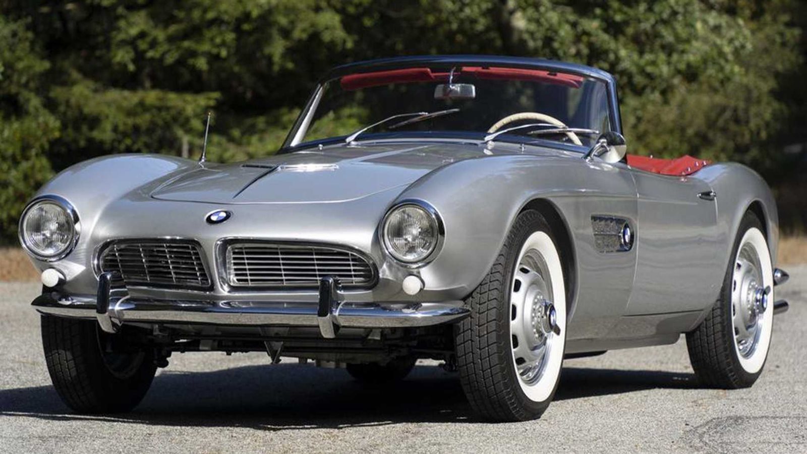 سيارة BMW 507 الأسطورية موديل عام 1958 بتكلفة 2.45 مليون دول