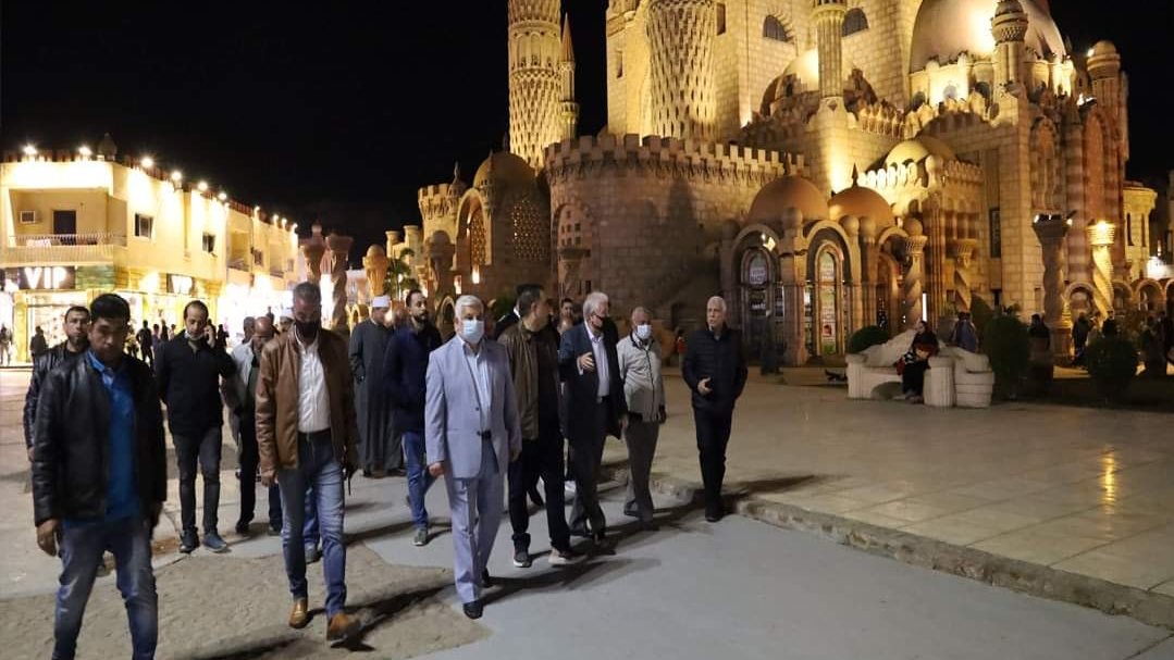 فودة في محيط المسجد 