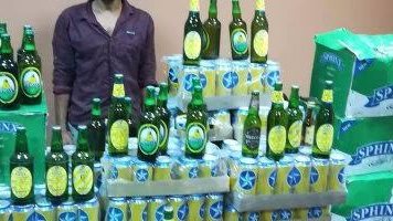 زجاجات بيرة وكحول- ارشيفية