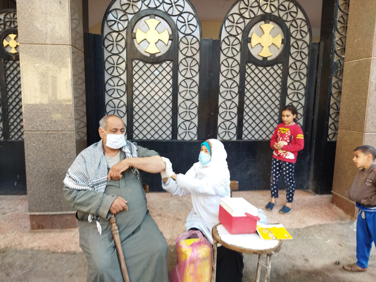 جانب من تطعيم الاخوه الاقباط
