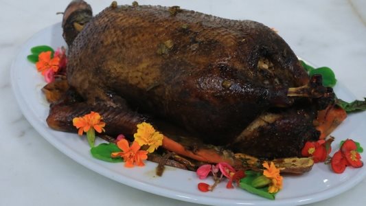 طريقة عمل  بط محشي 