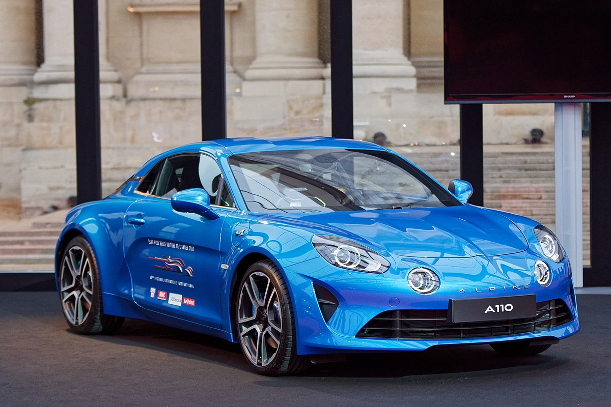 لأول مرة في التاريخ.. نموذج هجين من سيارة Alpine A110 .. صور