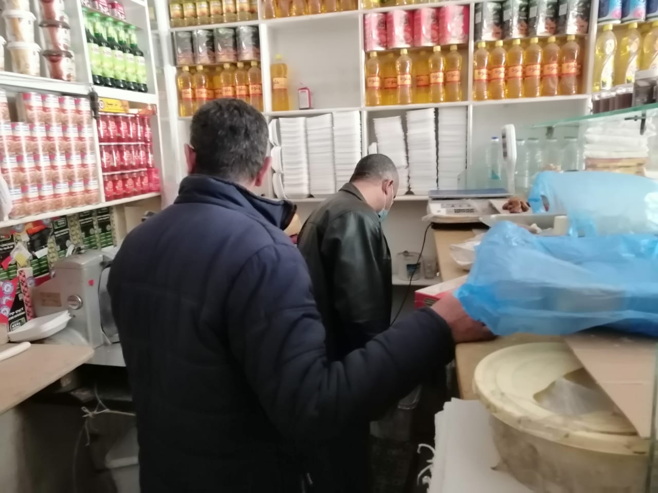 حملات على الأسواق بمطروح