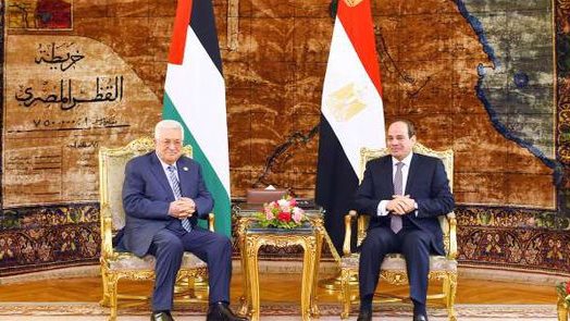 السفير الفلسطيني بالقاهرة: ابو مازن يصل شرم الشيخ غداً 