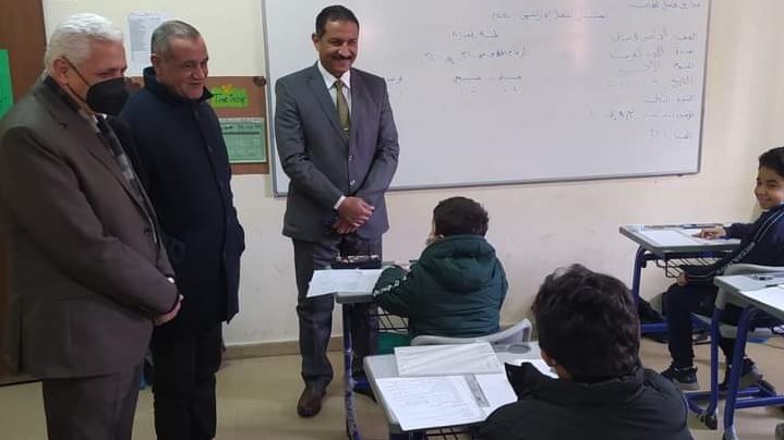 مدير تعليم الجيزة يتابع سير الإمتحانات 