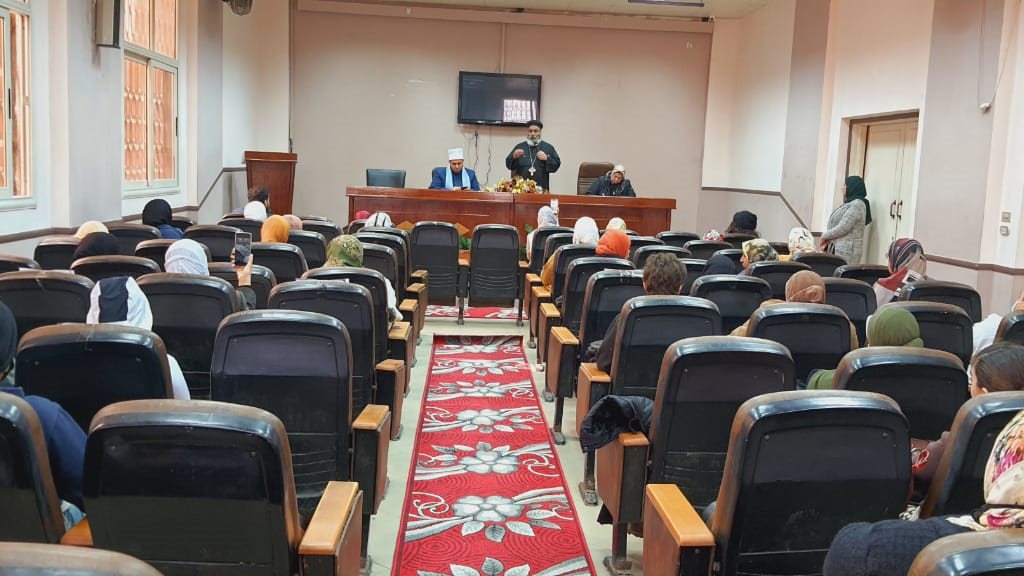 لقاءً حواريًا بشباب ورياضة الإسكندرية