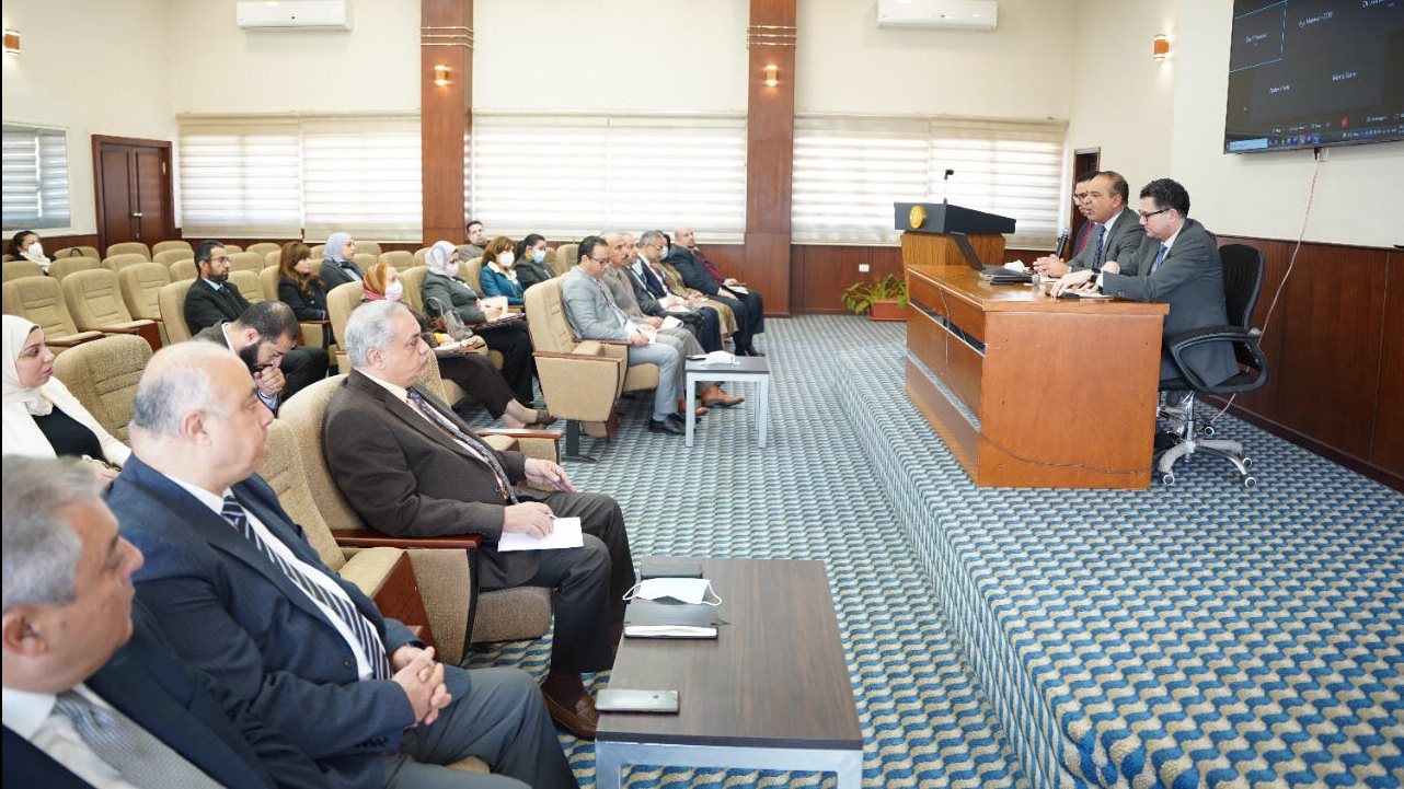 جانب من الاجتماع جانب من الاجتماع