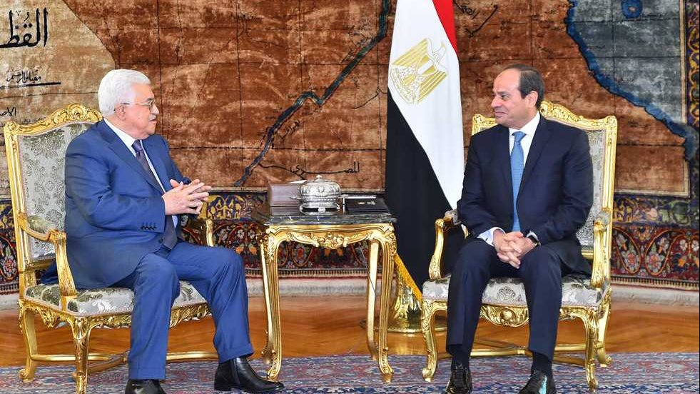 الرئيس السيسي مع ابو مازن 