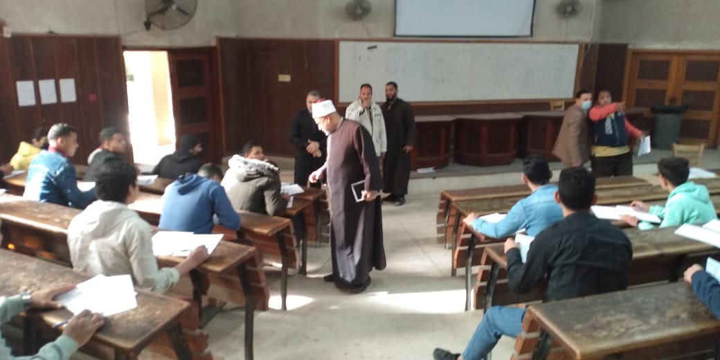 لجان الامتحانات 