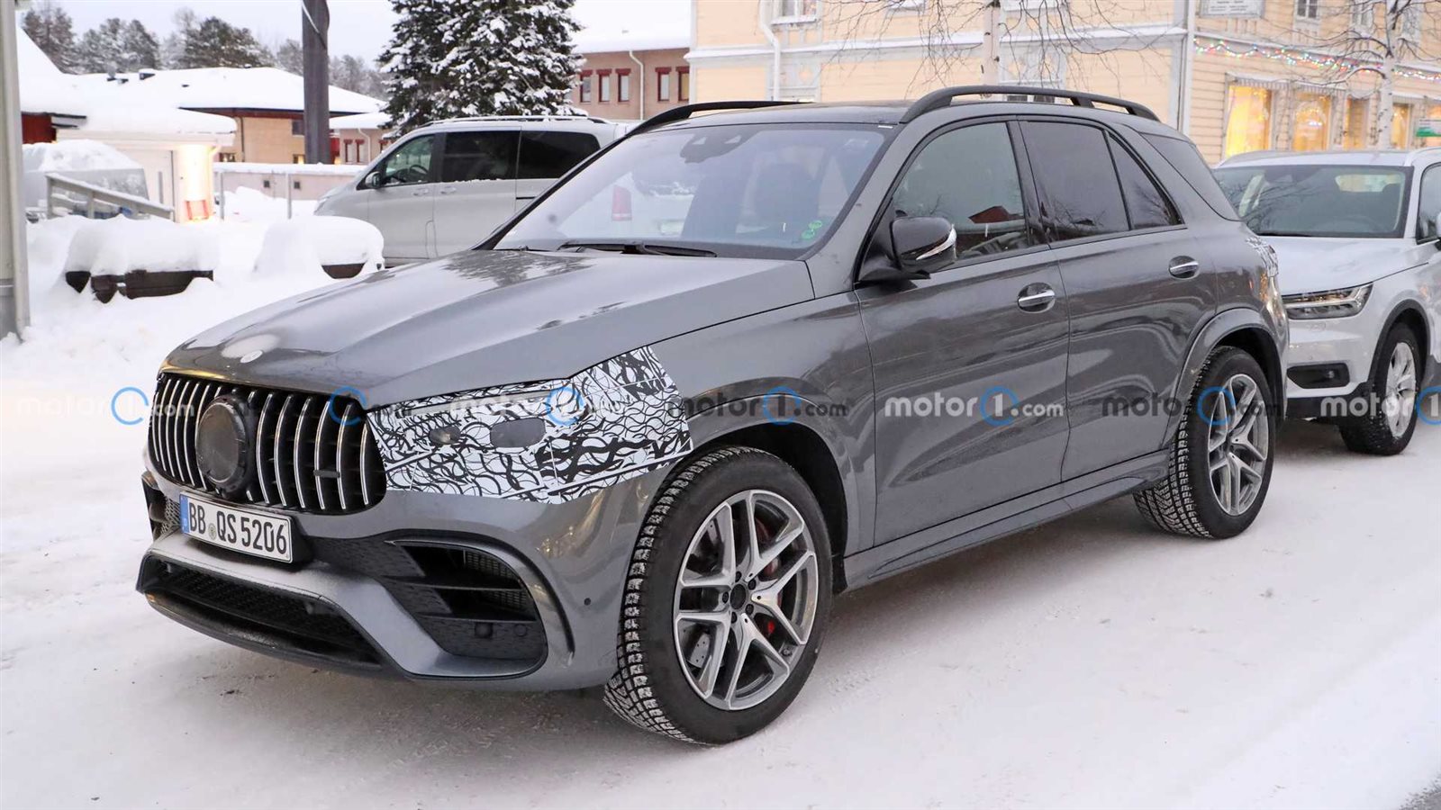 صور تجسسيه حديدة لمرسيدس AMG GLE 63 تظهر تحسينات جديدة