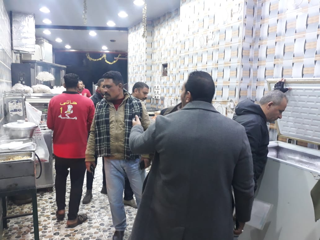 . غلق وتشميع مطعم مشويات شهير بـ الجيزة 