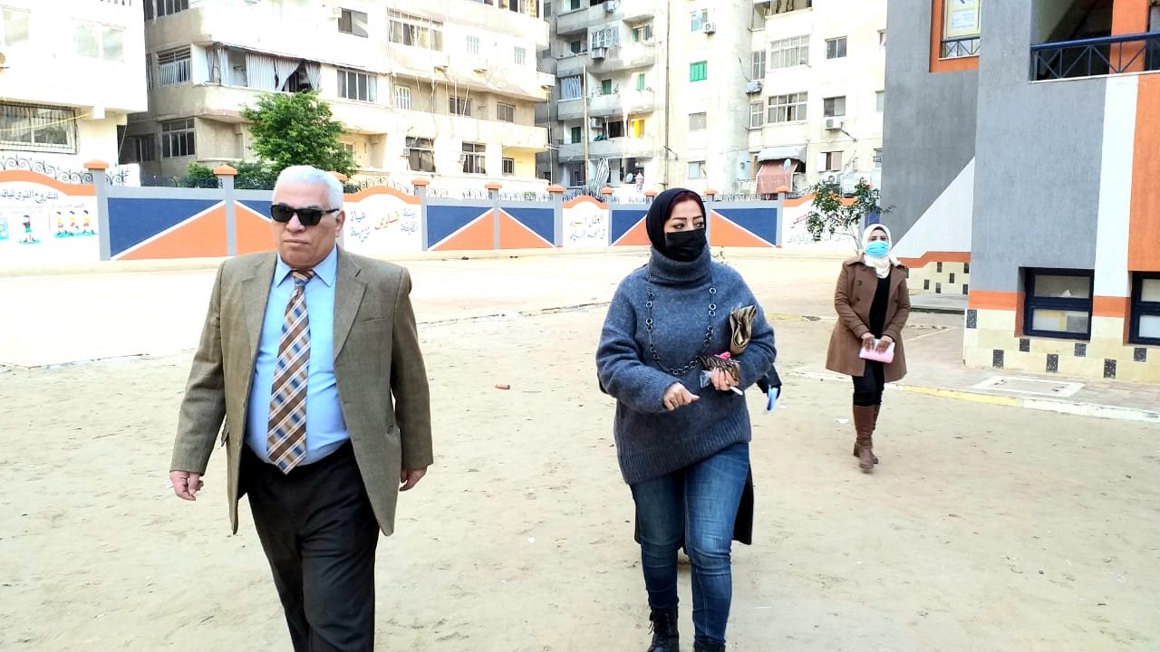 جولة بمدارس الإسكندرية