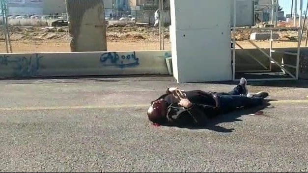 جيش الاحتلال الإسرائيلي يطلق النيران على فلسطيني