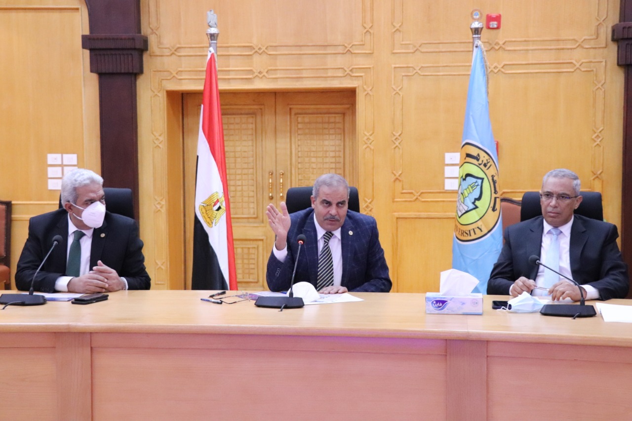 رئيس جامعة الأزهر خلال ندوة النشر الدولي