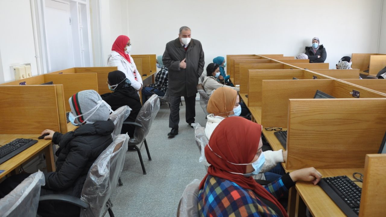 جامعة حلوان تفتتح المقر الثاني لمركز الاختبارات الإلكترونية