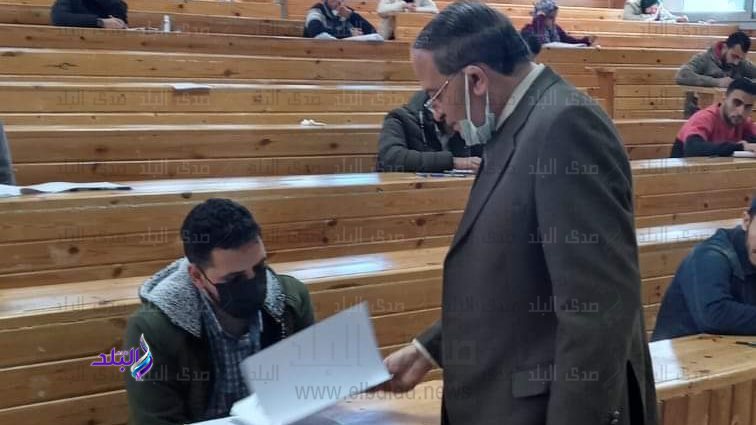 عميد صيدلة كفر الشيخ
