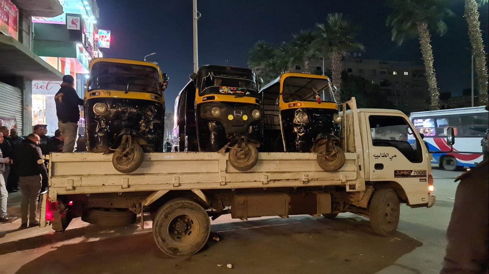 مصادرة التكاتك 