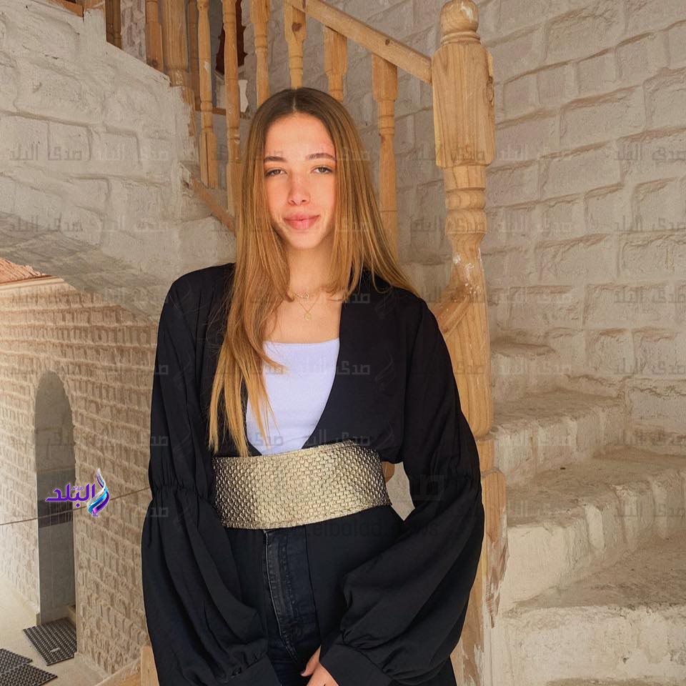 أمينة مقبل حفيدة عادل إمام