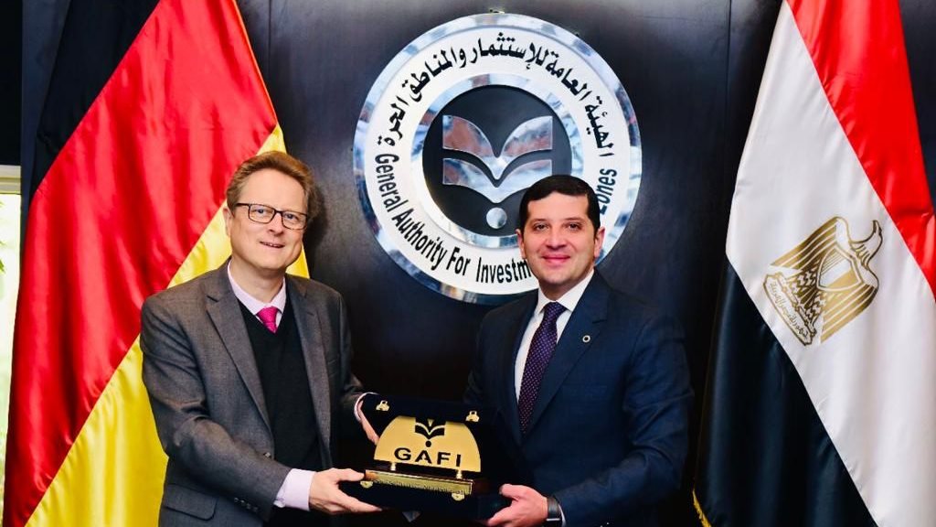 رئيس هيئة الاستثمار وسفير المانيا بالقاهرة