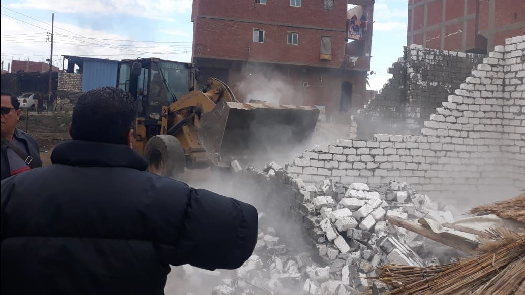 إزالة البناء المخالف 