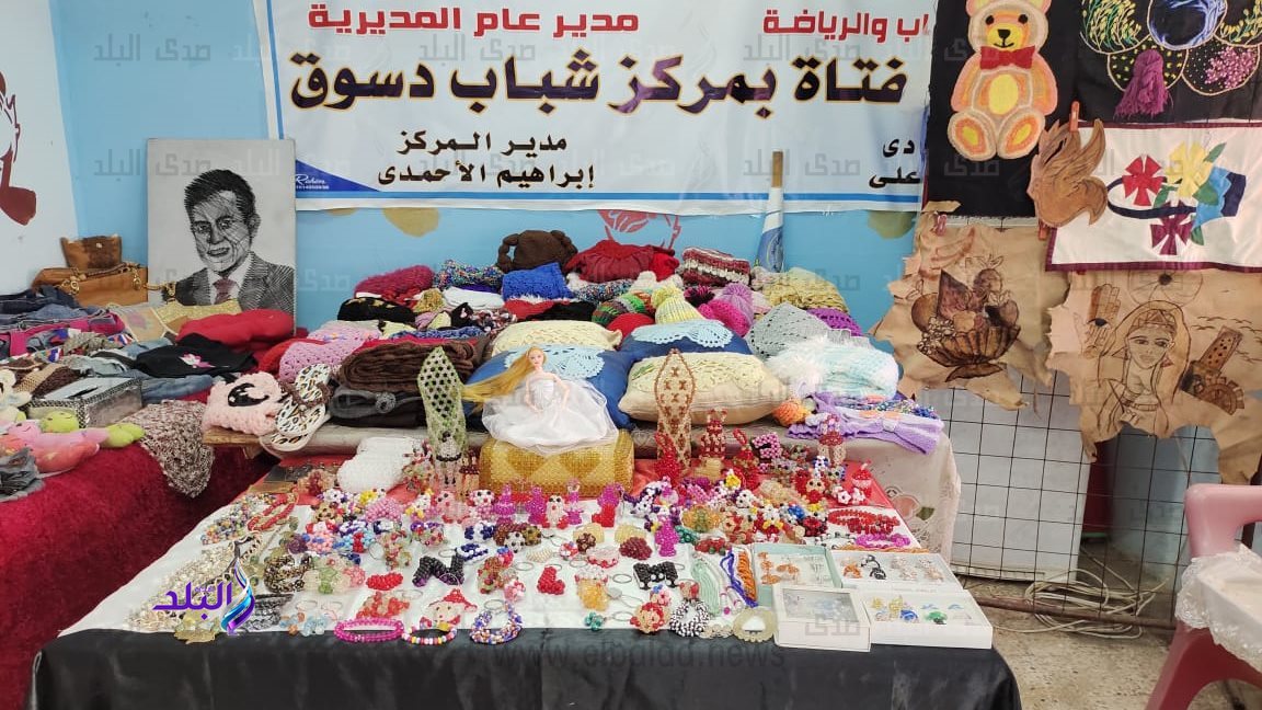 جانب من المعارض 
